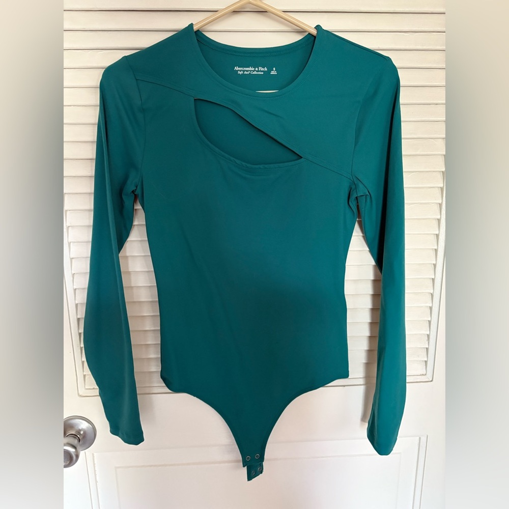 Abercrombie green bodysuit small